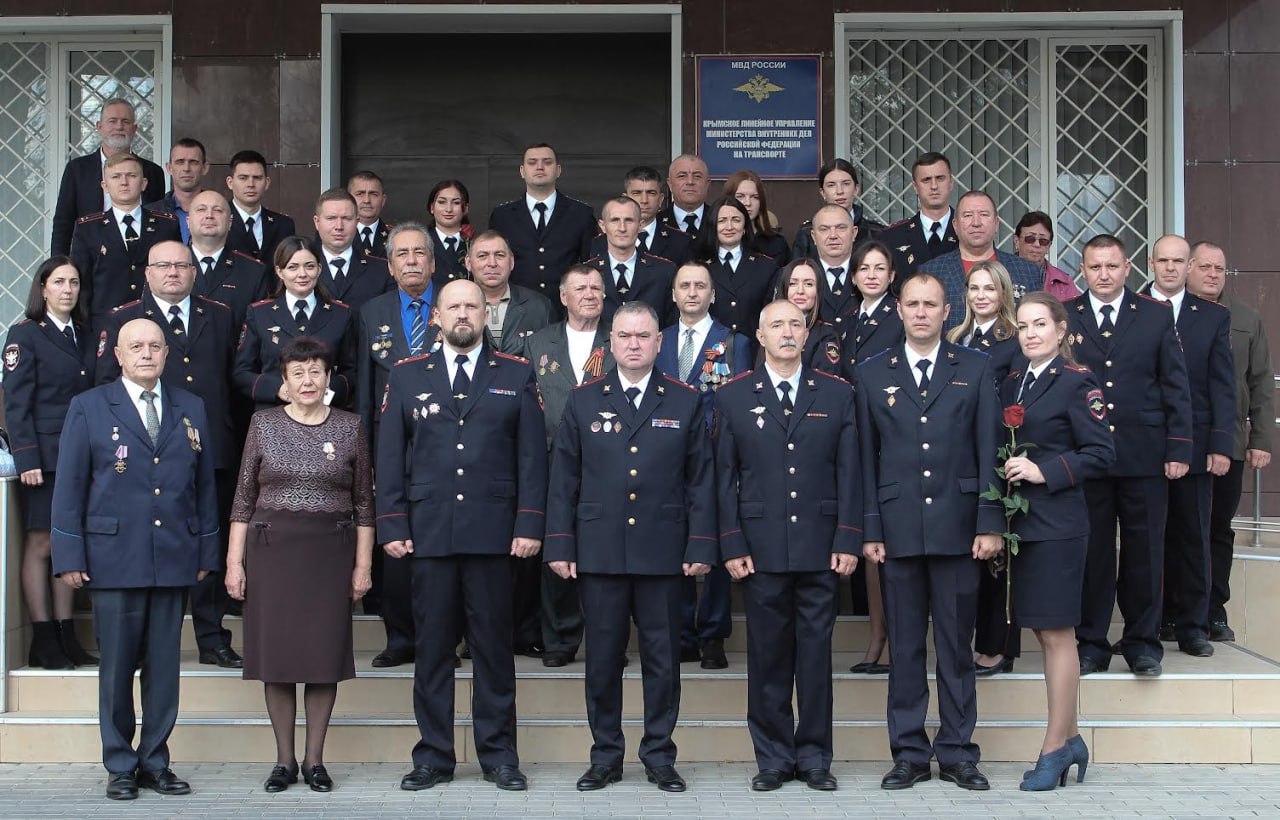 Торжественные мероприятия в честь Дня сотрудника органов внутренних дел Российской Федерации прошли во всех линейных подразделениях Управления на транспорте МВД России по Южному федеральному округу Торжественные мероприятия в честь Дня сотрудника органов внутренних дел Российской Федерации прошли во всех линейных подразделениях Управления на транспорте МВД России по Южному федеральному округу