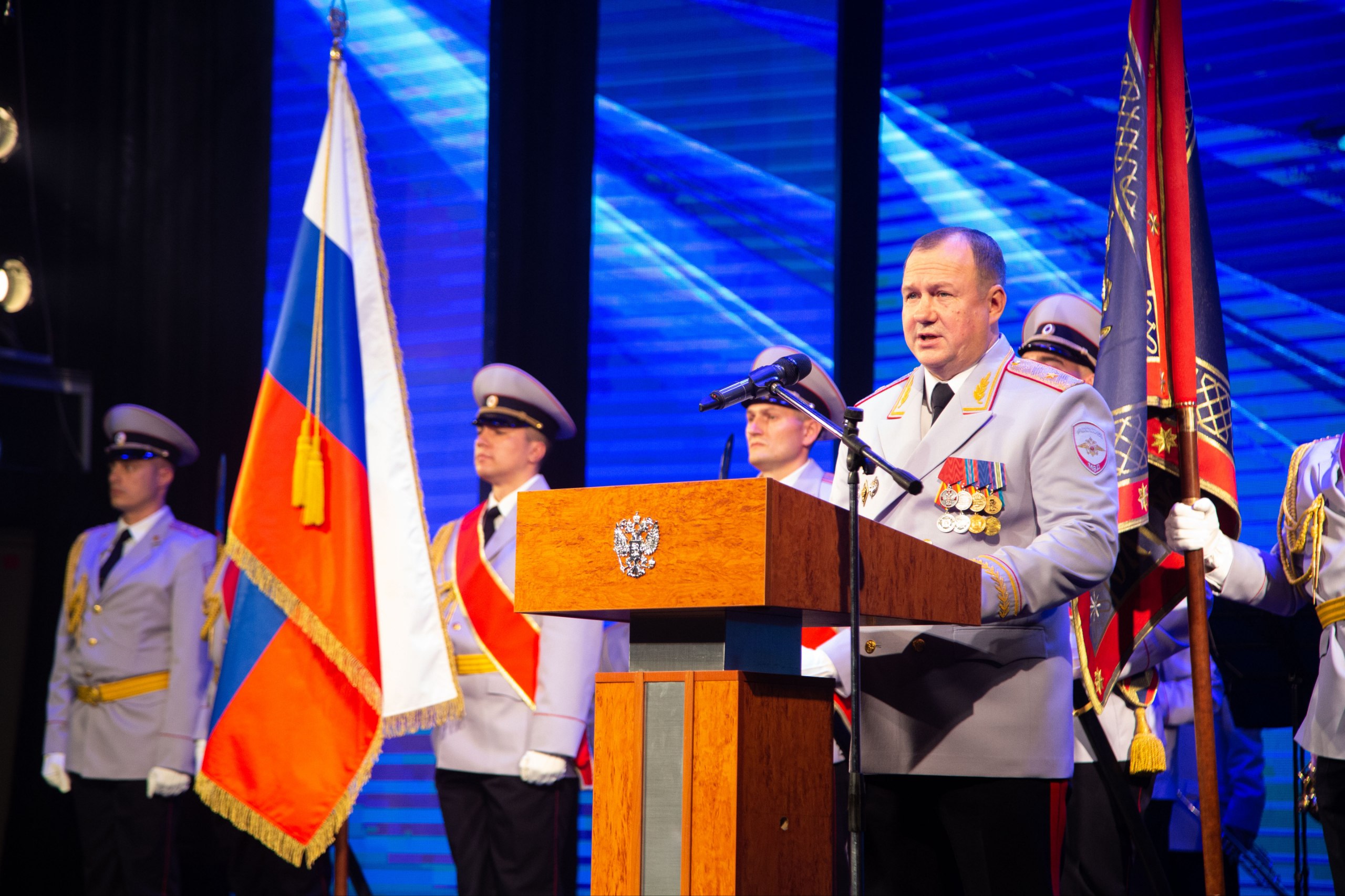 Владимир Константинов: Личный состав МВД по Республике Крым — неотъемлемая часть нашей большой команды, работа которой за 11 лет сделала полуостров одним из высокоразвитых регионов России Владимир Константинов: Личный состав МВД по Республике Крым — неотъемлемая часть нашей большой команды, работа которой за 11 лет сделала полуостров одним из высокоразвитых регионов России