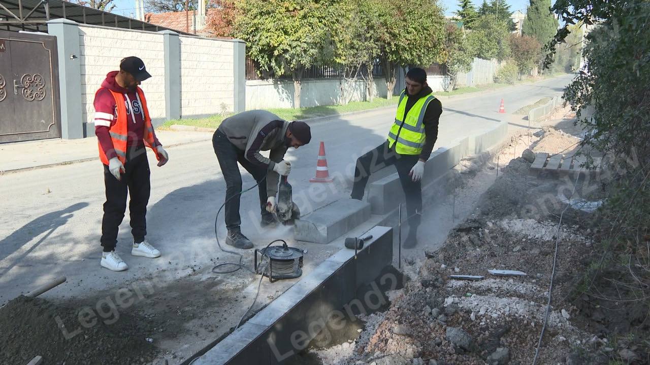 Новую пешеходную сеть обустроят на улице 40 лет Октября в Балаклаве Новую пешеходную сеть обустроят на улице 40 лет Октября в Балаклаве