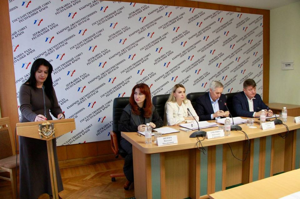 Вместе с коллегами из Общественной палаты принял участие в совместном заседании Комитета Госсовета по межнациональным отношениям и Комитета Госсовета по народной дипломатии Вместе с коллегами из Общественной палаты принял участие в совместном заседании Комитета Госсовета по межнациональным отношениям и Комитета Госсовета по народной дипломатии