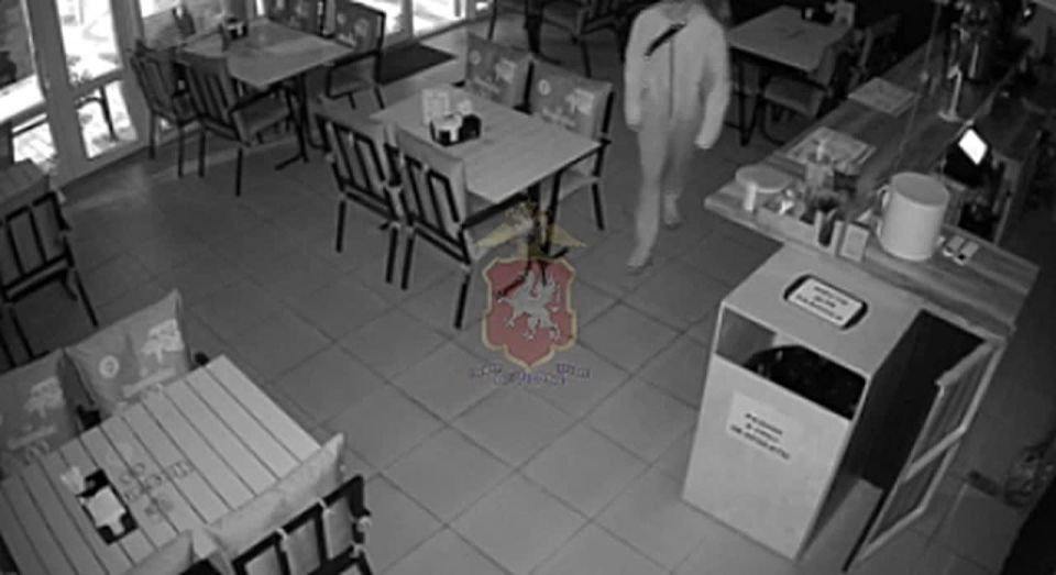 В Севастополе полицейские задержали похитителя торговой выручки из двух закусочных