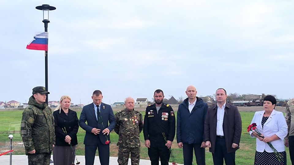 В селе Витино Сакского района открыли Парк славы и памяти участников СВО «ZOV» В селе Витино Сакского района открыли Парк славы и памяти участников СВО «ZOV»