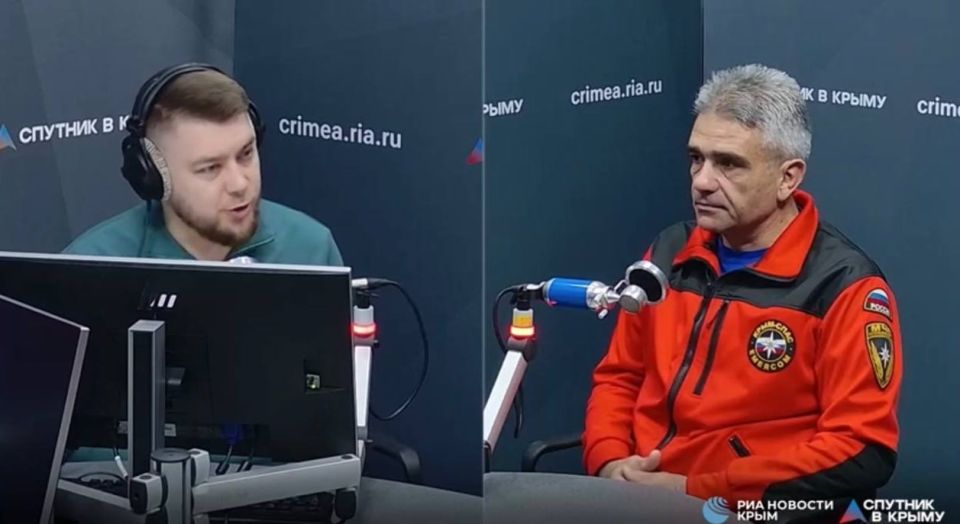 Заместитель начальника по поисково-спасательной работе ГКУ РК "КРЫМ-СПАС" Владимир Мельников в эфире радио "Спутник в Крыму" рассказал о правилах безопасного поведения в горно-лесной зоне в осенний период