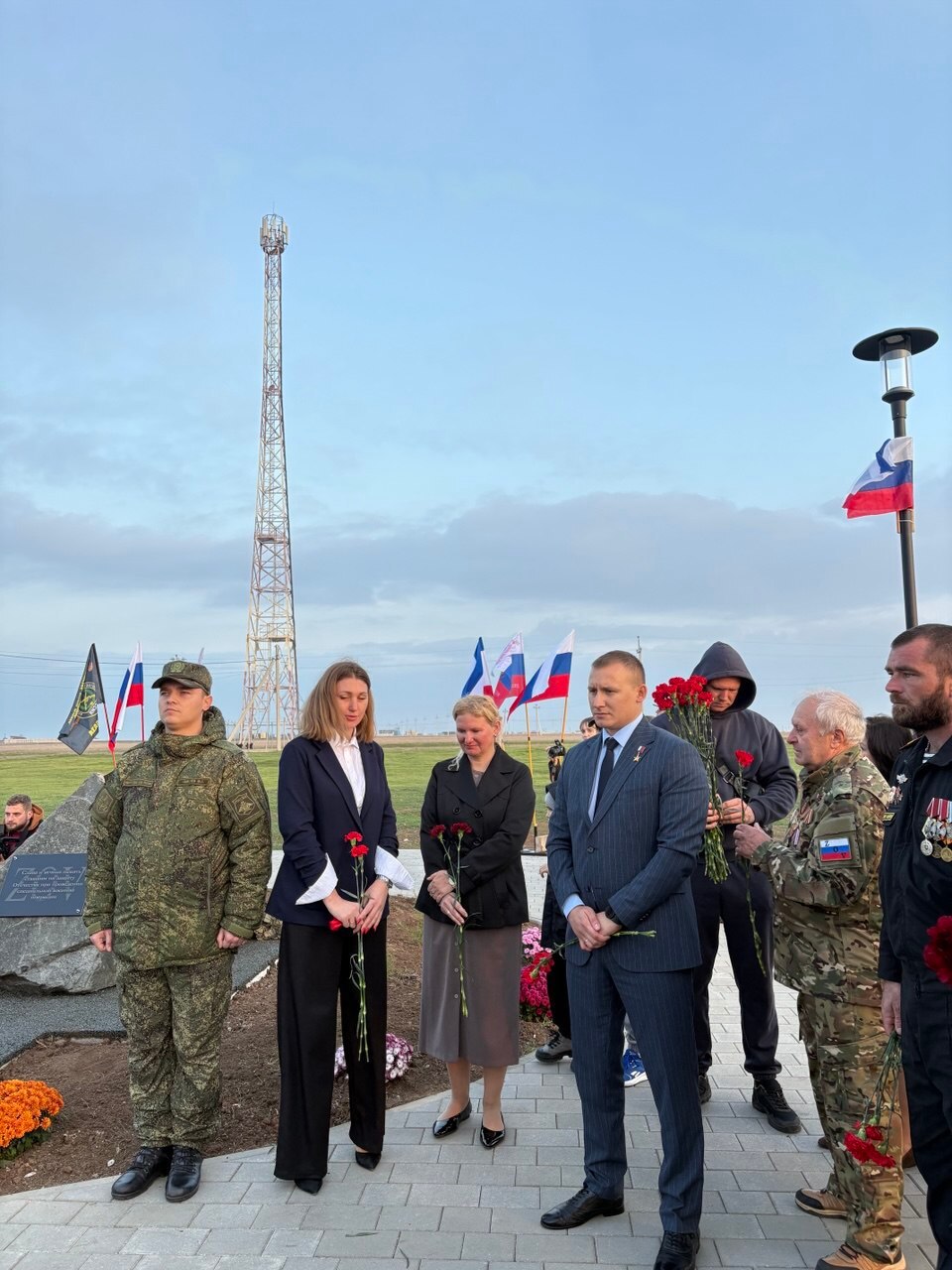 В Сакском районе торжественно открыли парк славы и памяти участников СВО «ZOV» В Сакском районе торжественно открыли парк славы и памяти участников СВО «ZOV»