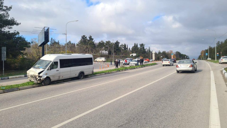 12-летняя девочка и две женщины пострадали в ДТП с автобусом в Севастополе 12-летняя девочка и две женщины пострадали в ДТП с автобусом в Севастополе
