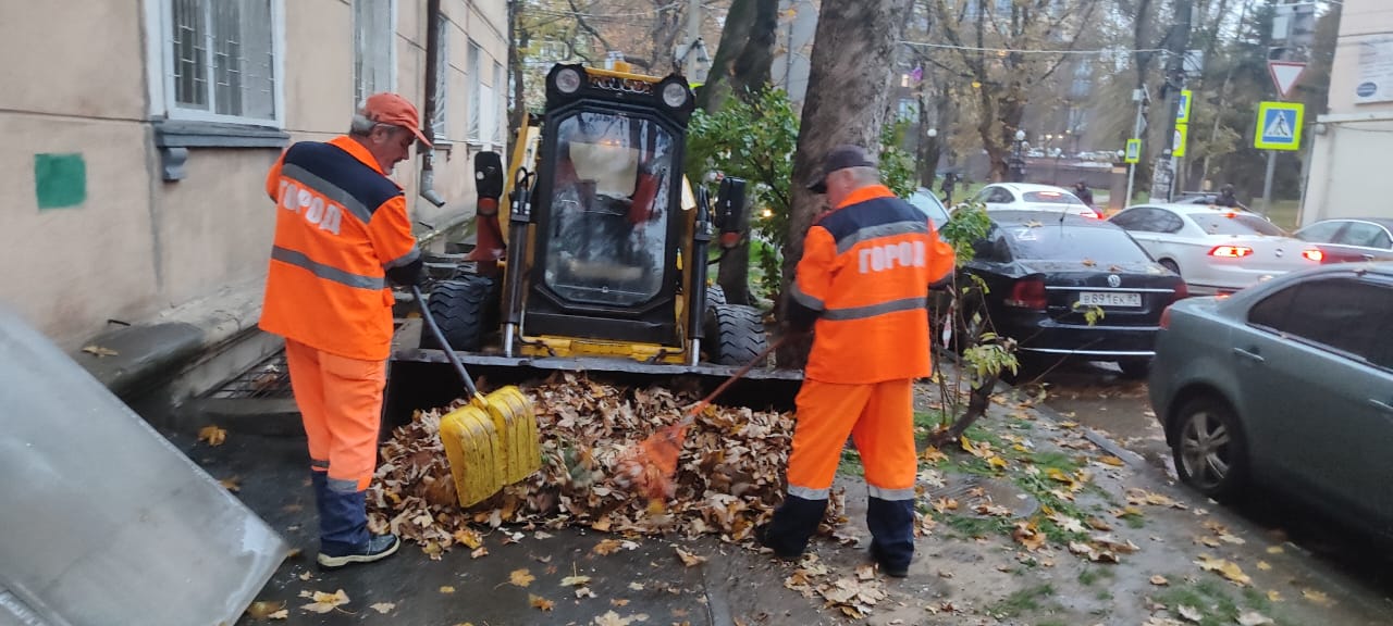 Невзирая на погодные условия, сотрудники МБУ «Город» неустанно трудятся, чтобы наш Симферополь оставался чистым и уютным! Невзирая на погодные условия, сотрудники МБУ «Город» неустанно трудятся, чтобы наш Симферополь оставался чистым и уютным!