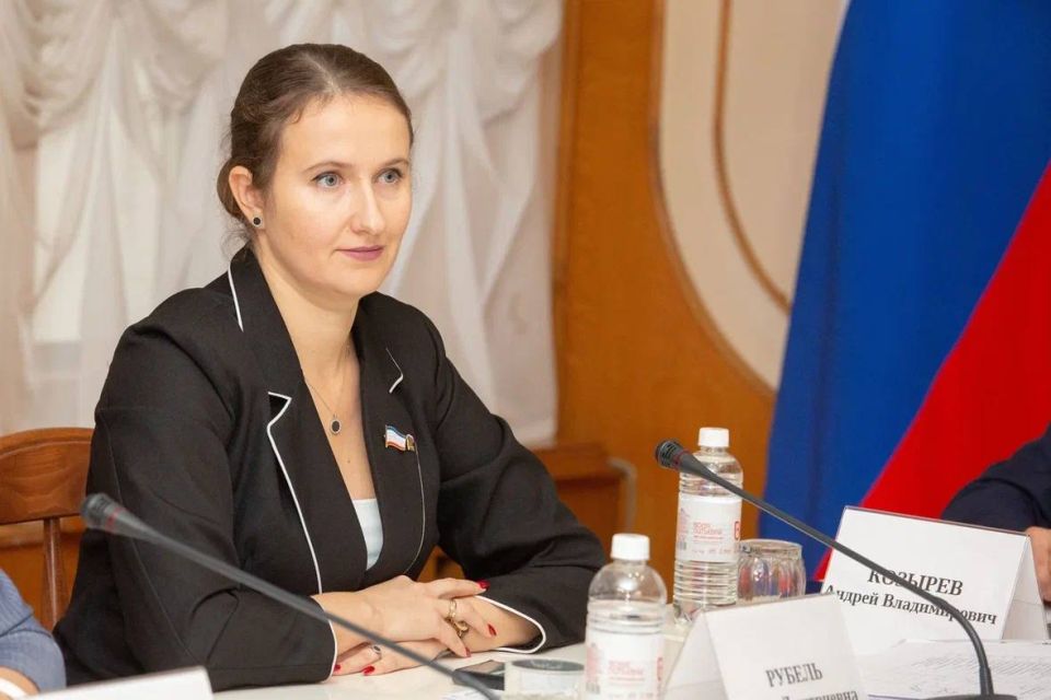 Комитет по государственному строительству и местному самоуправлению согласовал проект бюджета на ближайшие три года Комитет по государственному строительству и местному самоуправлению согласовал проект бюджета на ближайшие три года