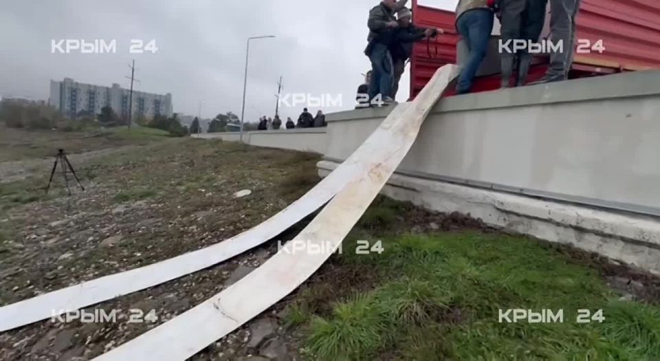 ����� 900 ����� ������� ������ ����� � ������������ �������� � �������� ������������� �� ����� ����