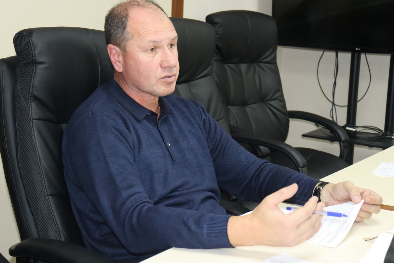 Владислав Хаджиев: Для выполнения задач, поставленных руководством Крыма, систематически проводим совещания с главами администраций сельских поселений Владислав Хаджиев: Для выполнения задач, поставленных руководством Крыма, систематически проводим совещания с главами администраций сельских поселений