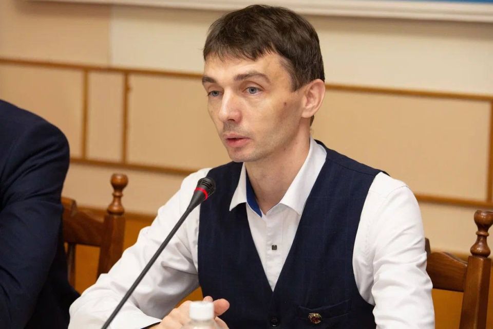 Комитет по государственному строительству и местному самоуправлению согласовал проект бюджета на ближайшие три года Комитет по государственному строительству и местному самоуправлению согласовал проект бюджета на ближайшие три года