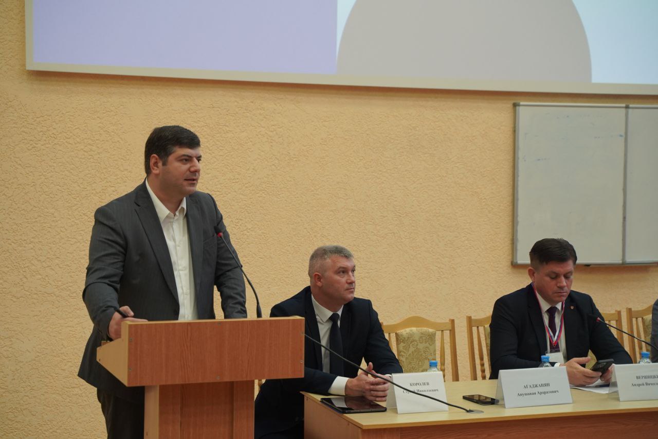 Министр промышленности и торговли Республики Крым Анушаван Агаджанян принял участие во II Международной научно-практической конференции «Перспективные направления развития государственного и муниципального управления» Министр промышленности и торговли Республики Крым Анушаван Агаджанян принял участие во II Международной научно-практической конференции «Перспективные направления развития государственного и муниципального управления»