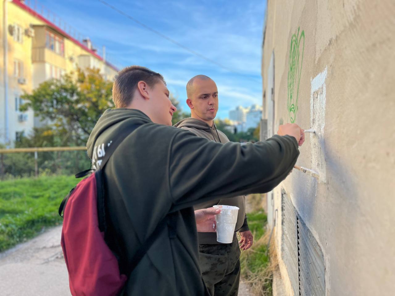 В Севастополе закрасили более 200 надписей с рекламой наркотиков В Севастополе закрасили более 200 надписей с рекламой наркотиков