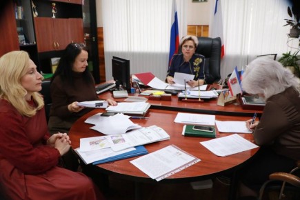  :         ,     5   19-     3- 