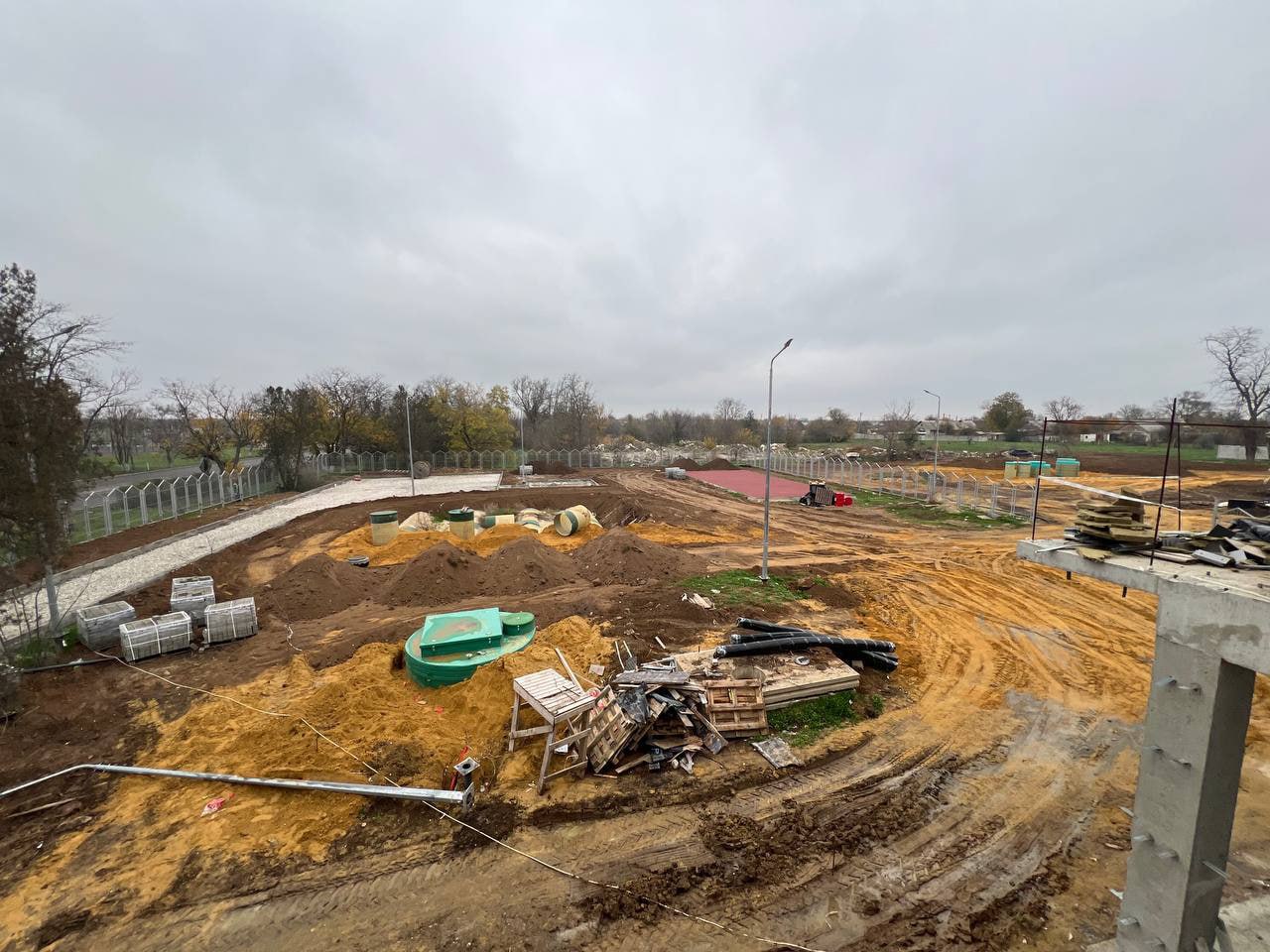 Юрий Гоцанюк: Строительство детского сада на 150 мест в посёлке Вольное Джанкойского района требует ускорения: подрядной организации поставлена задача оперативно нарастить темпы работ Юрий Гоцанюк: Строительство детского сада на 150 мест в посёлке Вольное Джанкойского района требует ускорения: подрядной организации поставлена задача оперативно нарастить темпы работ