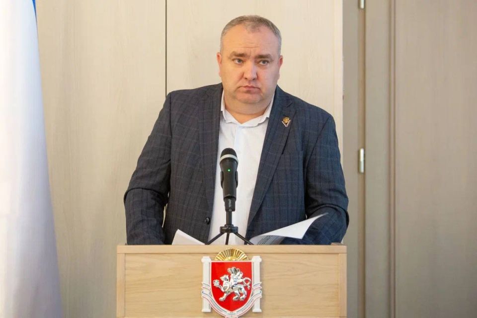 В Госсовете Крыма состоялось очередное заседание Президиума В Госсовете Крыма состоялось очередное заседание Президиума