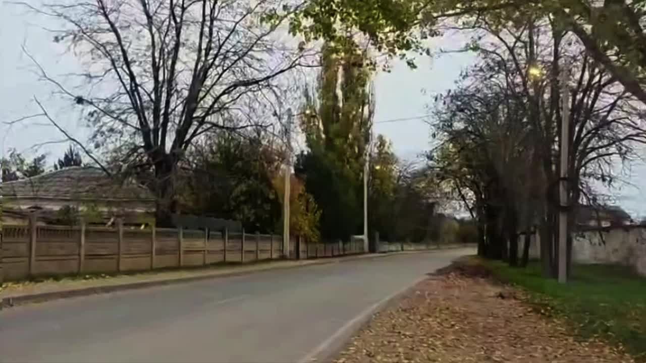 Специалисты предприятия «Горсвет-Керчь» тестируют новую линию уличного освещения вдоль ул. Мирошника в районе городского кладбища