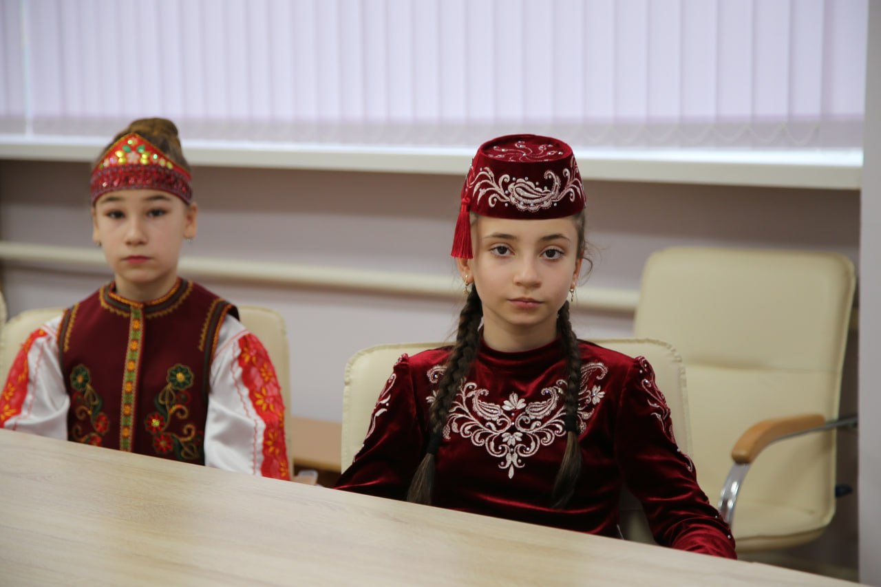 Ресурсный центр по профилактике детского дорожно-транспортного травматизма «Лаборатория безопасности» ГБОУ ДО РК «ДДЮТ» 12 ноября 2025 года провел телемост, посвященный Дню народного единства и безопасности дорожного движения Ресурсный центр по профилактике детского дорожно-транспортного травматизма «Лаборатория безопасности» ГБОУ ДО РК «ДДЮТ» 12 ноября 2025 года провел телемост, посвященный Дню народного единства и безопасности дорожного движения