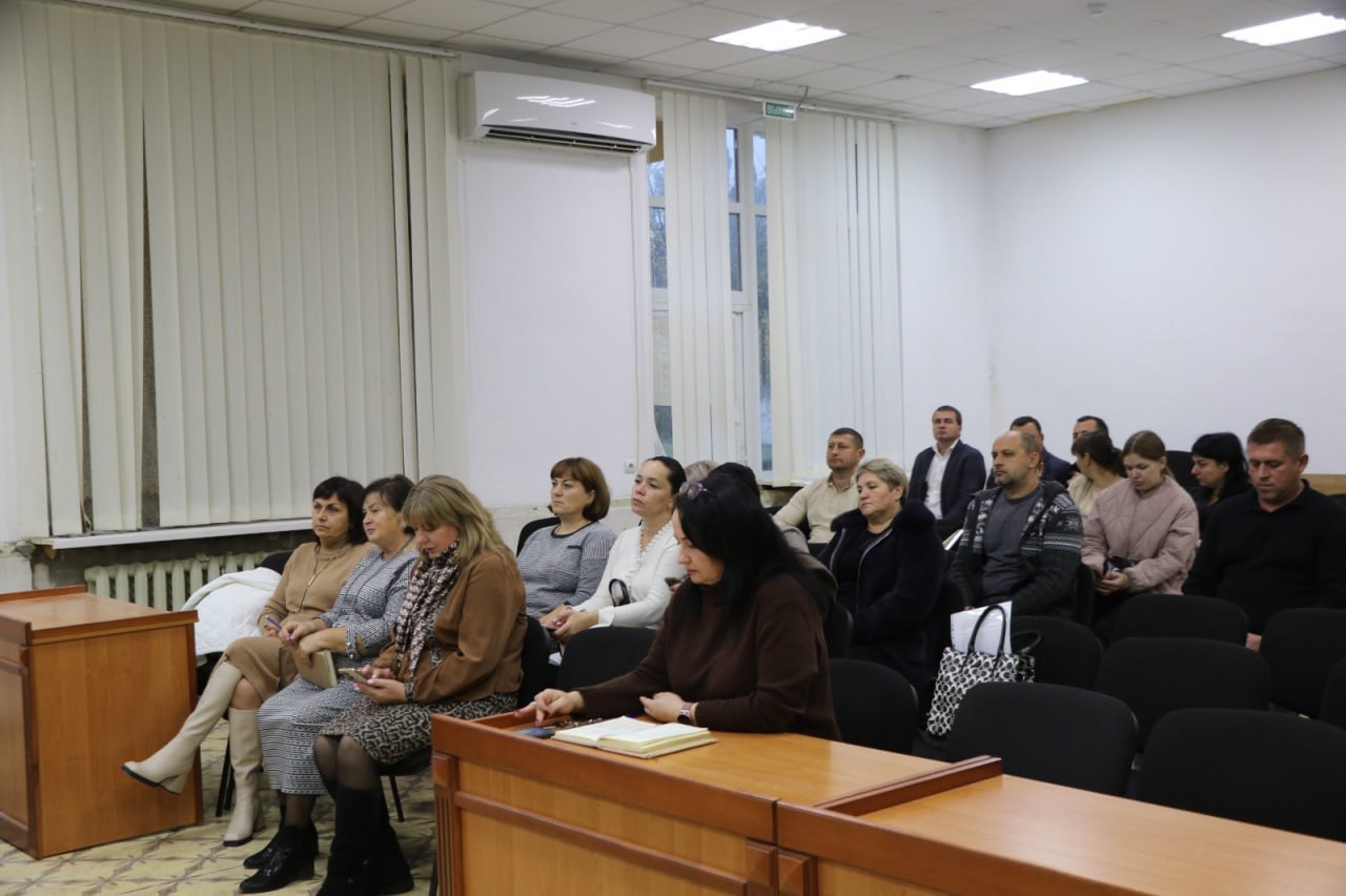 Состоялось совещание с руководителями сельских поселений района, которое провели глава муниципального образования - председатель райсовета Ольга Урайкина и глава администрации района Анжелика Ястребова Состоялось совещание с руководителями сельских поселений района, которое провели глава муниципального образования - председатель райсовета Ольга Урайкина и глава администрации района Анжелика Ястребова