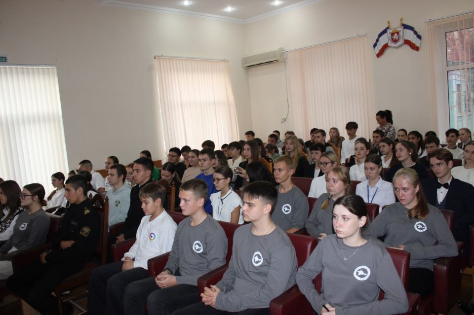 Владимир Ким: Был рад продуктивному диалогу с активной молодёжью нашего округа Владимир Ким: Был рад продуктивному диалогу с активной молодёжью нашего округа