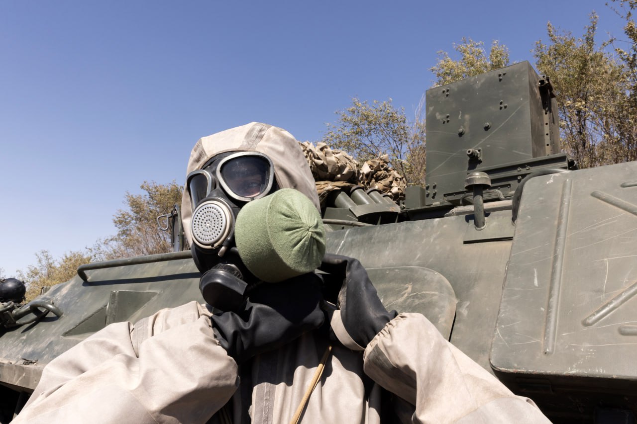 Сергей Аксёнов: Поздравляю личный состав и ветеранов войск радиационной, химической и биологической защиты с профессиональным праздником! Сергей Аксёнов: Поздравляю личный состав и ветеранов войск радиационной, химической и биологической защиты с профессиональным праздником!