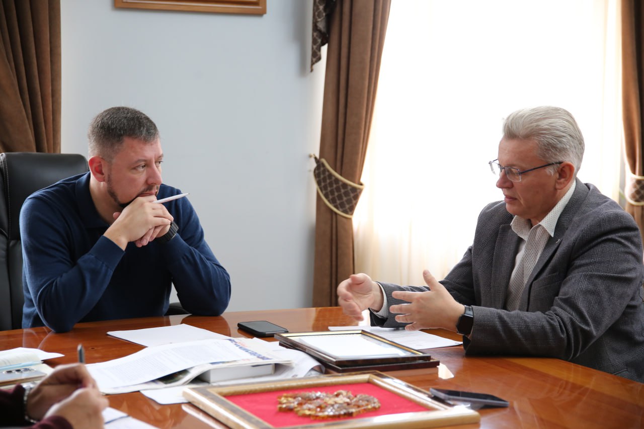 Дмитрий Скобликов: Провел еженедельный прием граждан вместе с заместителями Дмитрий Скобликов: Провел еженедельный прием граждан вместе с заместителями