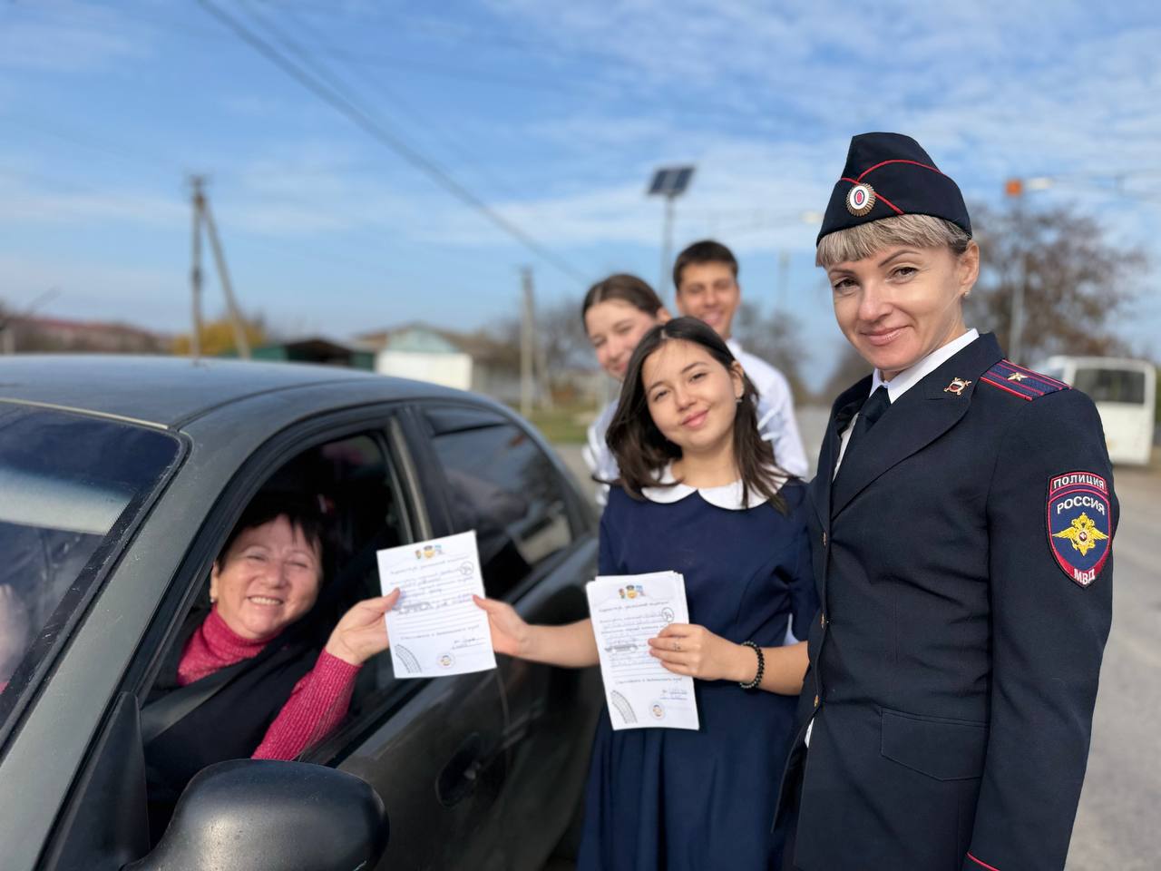 В преддверии Дня памяти жертв ДТП в Советском района школьники провели акцию «Письмо водителю» В преддверии Дня памяти жертв ДТП в Советском района школьники провели акцию «Письмо водителю»
