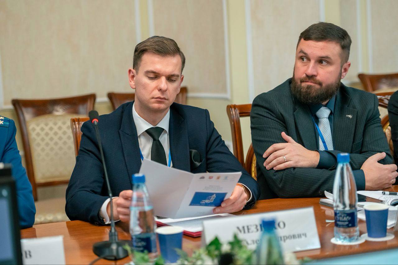 Иван Мезюхо: Сегодня принял участие во Всероссийском форуме «Нюрнбергский процесс: история и современность», который прошёл в Крымском федеральном университете им. В. И. Вернадского Иван Мезюхо: Сегодня принял участие во Всероссийском форуме «Нюрнбергский процесс: история и современность», который прошёл в Крымском федеральном университете им. В. И. Вернадского