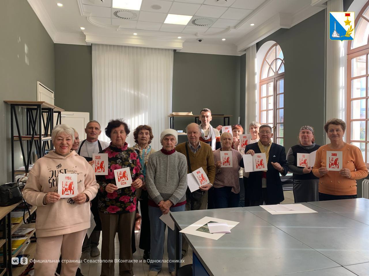 Активное долголетие. Жители старшего поколения Севастополя проводят время интересно и с пользой — работают творческие кружки, организуются культурные мероприятия