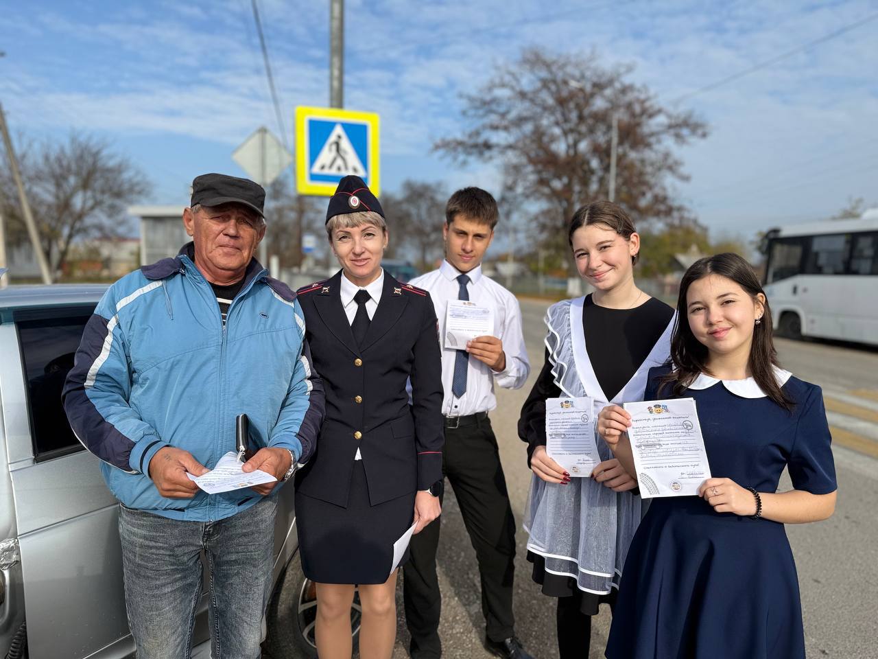 В преддверии Дня памяти жертв ДТП в Советском района школьники провели акцию «Письмо водителю»