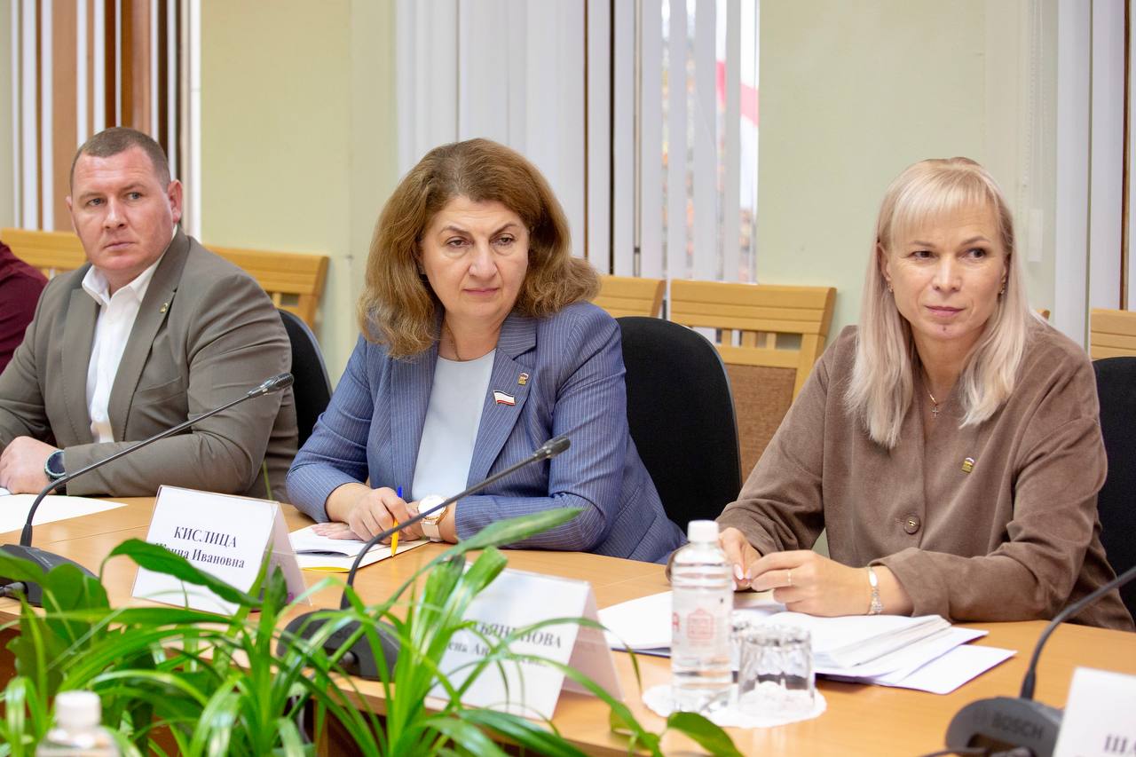 Социальный бюджет Крыма одобрен профильными комитетами ГС РК Социальный бюджет Крыма одобрен профильными комитетами ГС РК