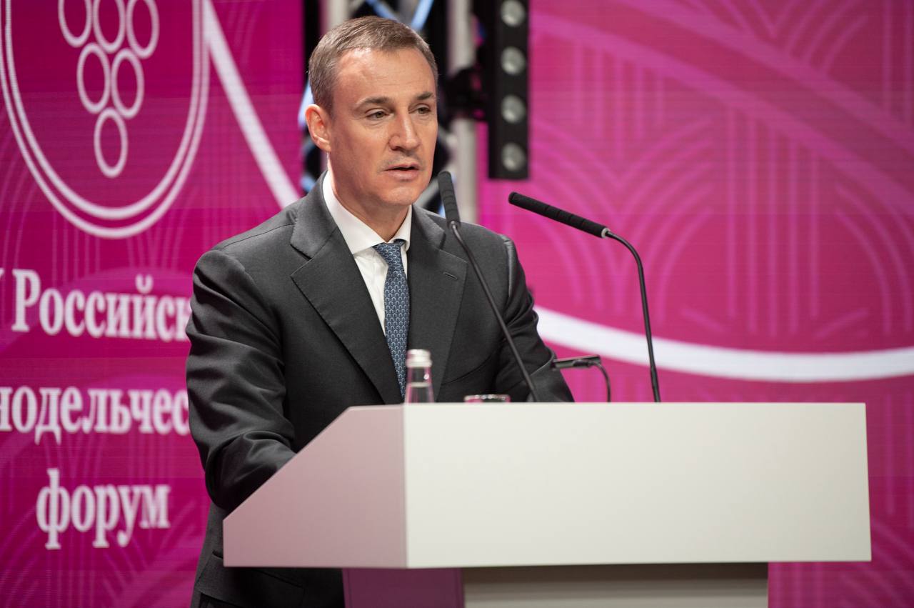 Михаил Развожаев: Сегодня участвовал в пленарной сессии «Вино России. Первая пятилетка» на Российском винодельческом форуме Михаил Развожаев: Сегодня участвовал в пленарной сессии «Вино России. Первая пятилетка» на Российском винодельческом форуме