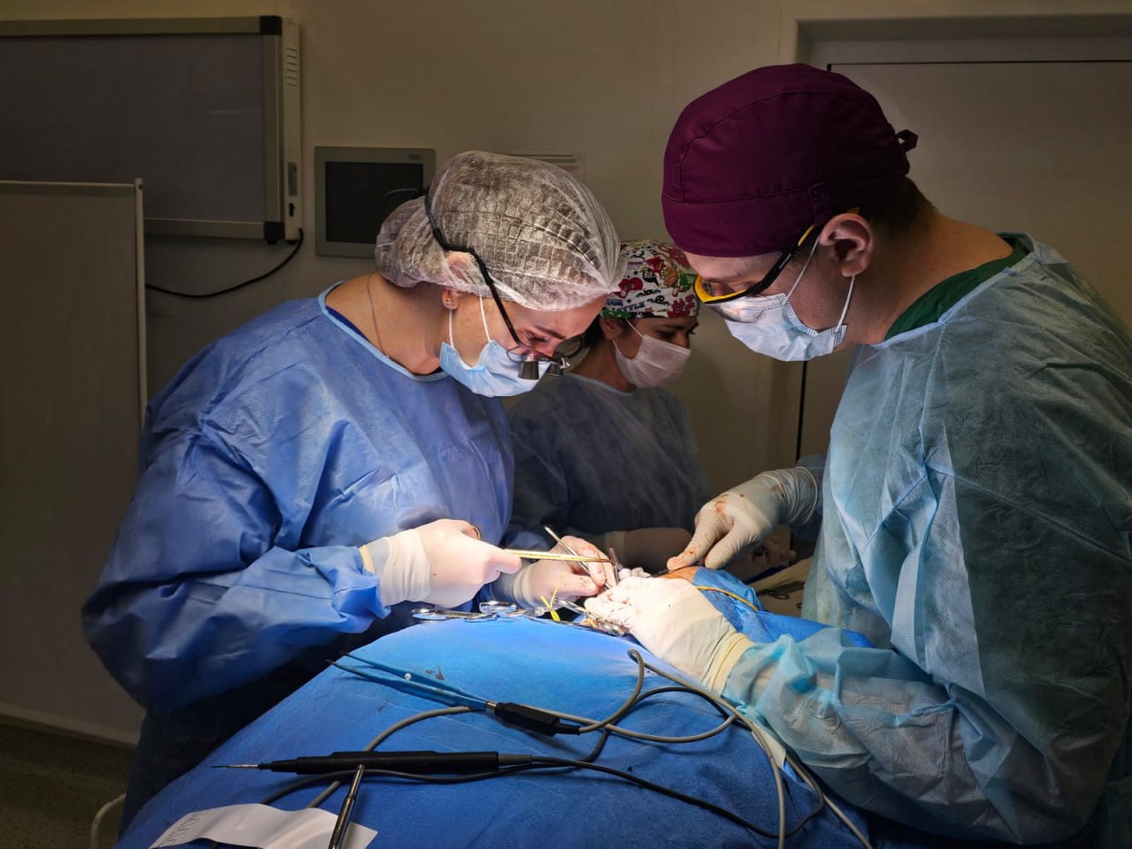 Крымские врачи удалили у пенсионерки крупную аневризму сонной артерии