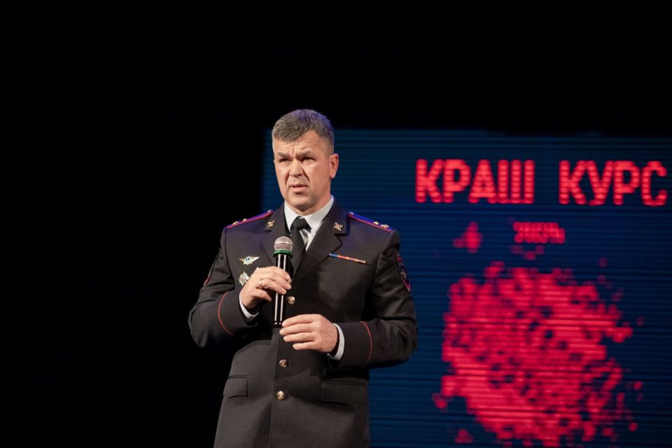 Сотрудники Госавтоинспекции Севастополя организовали мероприятие в формате «Краш-курс» для более 1000 участников