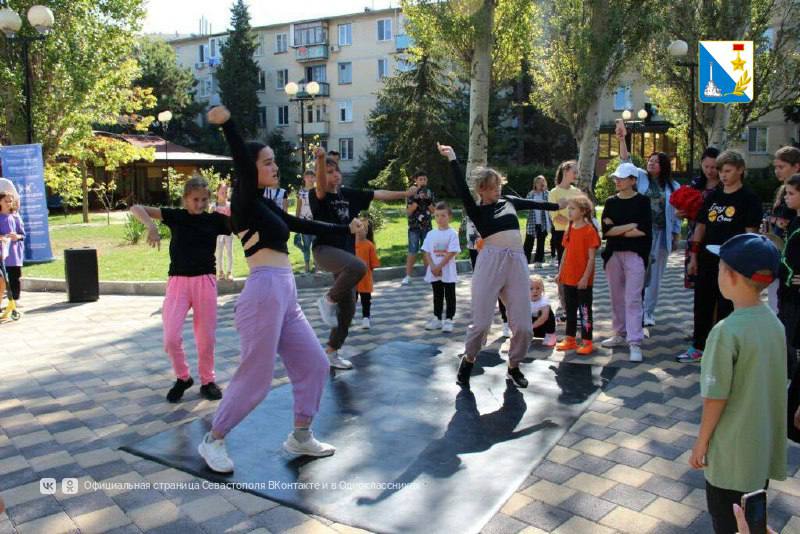 Севастопольские муниципальные служащие и активные жители претендуют на премию «Служение» Севастопольские муниципальные служащие и активные жители претендуют на премию «Служение»