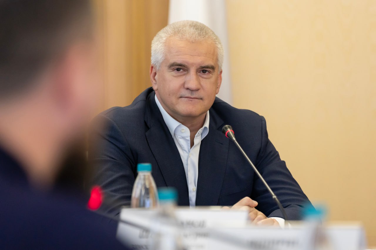 Сергей Аксёнов: Крымчане успешно выступили в составе сборной России на первенстве Европы по боксу среди юниоров, проходившем в Ереване Сергей Аксёнов: Крымчане успешно выступили в составе сборной России на первенстве Европы по боксу среди юниоров, проходившем в Ереване