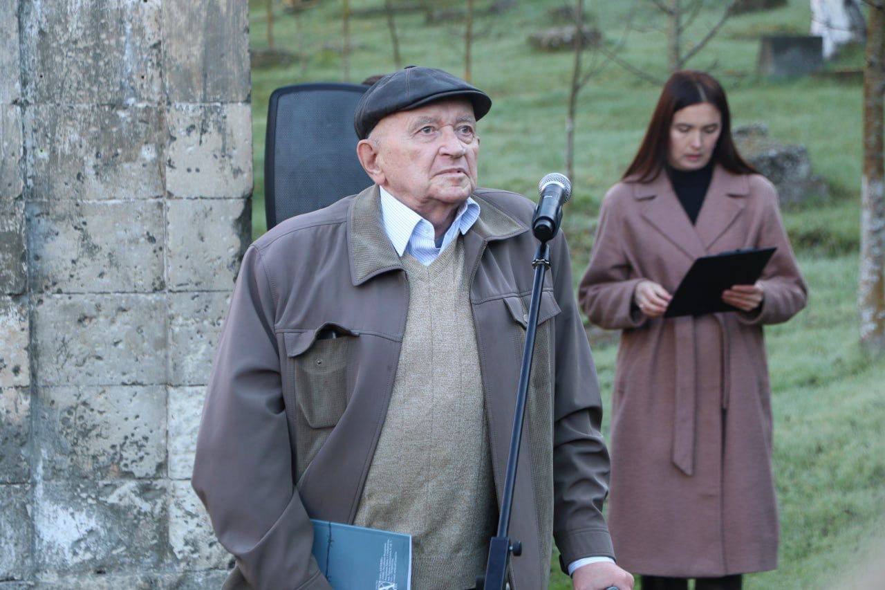 Ольга Урайкина: Сегодня на территории кладбища г. Бахчисарай в «Русской слободке», прошел митинг, посвященный открытию мемориальной доски в память о зверски расстрелянных жителях д. Мангуш немецко-румынскими нацистами Ольга Урайкина: Сегодня на территории кладбища г. Бахчисарай в «Русской слободке», прошел митинг, посвященный открытию мемориальной доски в память о зверски расстрелянных жителях д. Мангуш немецко-румынскими нацистами