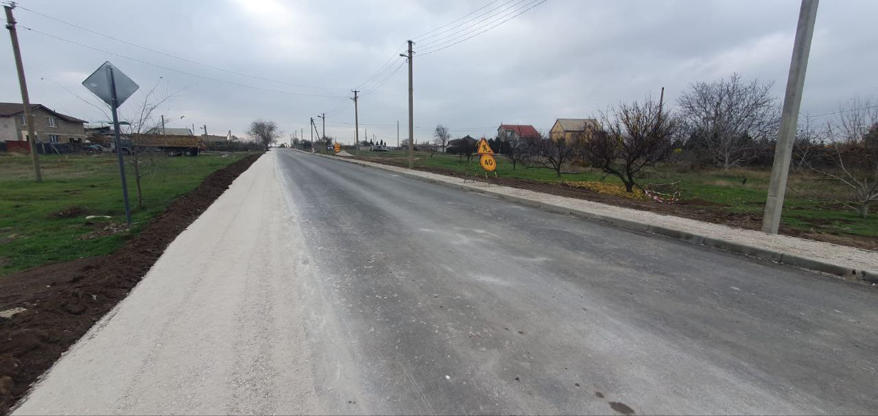 В Крыму завершается ремонт автодороги Армянск – Волошино