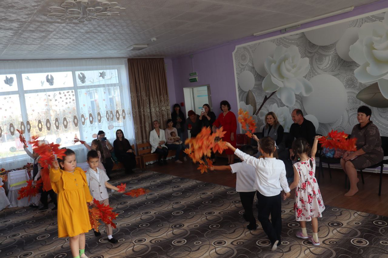 Владислав Хаджиев: Символическое открытие 2- х новых благоустроенных детских площадок в детском саду "Воробушек" с. Воробьево- повод для радости и для детей,и воспитателей, и родителей! Владислав Хаджиев: Символическое открытие 2- х новых благоустроенных детских площадок в детском саду "Воробушек" с. Воробьево- повод для радости и для детей,и воспитателей, и родителей!