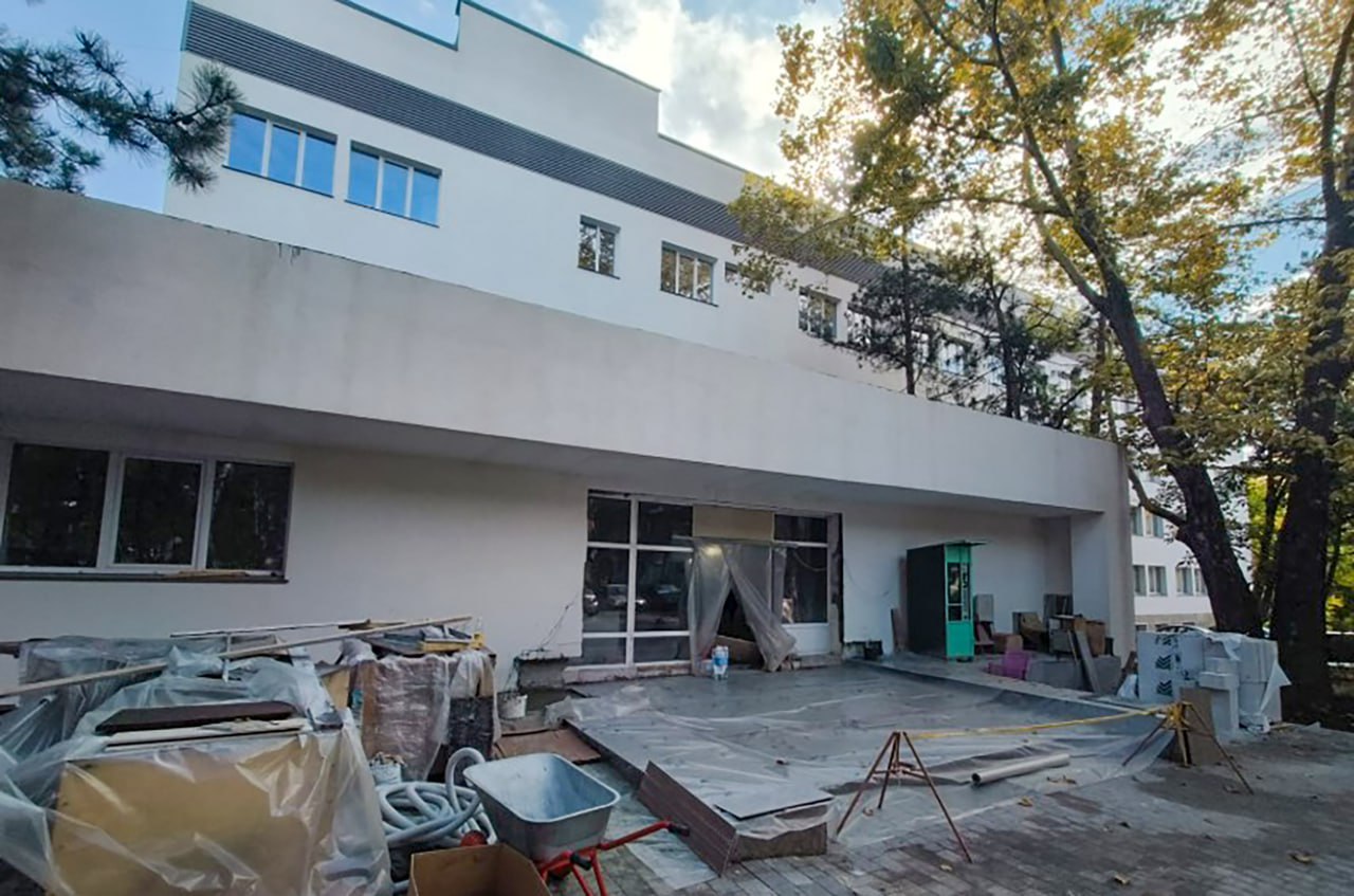 В Симферополе завершают капитальный ремонт кардиодиспансера В Симферополе завершают капитальный ремонт кардиодиспансера