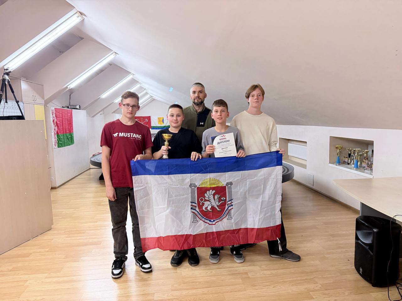 Валентина Лаврик: Команда Республики Крым заняла третье место на Всероссийском открытом первенстве по автомоделированию в Санкт-Петербурге Валентина Лаврик: Команда Республики Крым заняла третье место на Всероссийском открытом первенстве по автомоделированию в Санкт-Петербурге