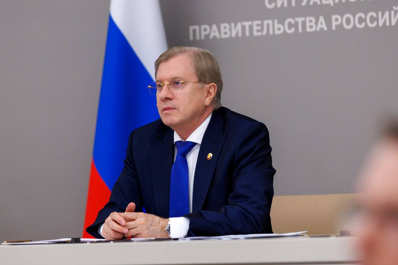 Виталий Савельев провел заседание правкомиссии для координации работ по ликвидации последствий ЧС, вызванной крушением танкеров в Керченском проливе