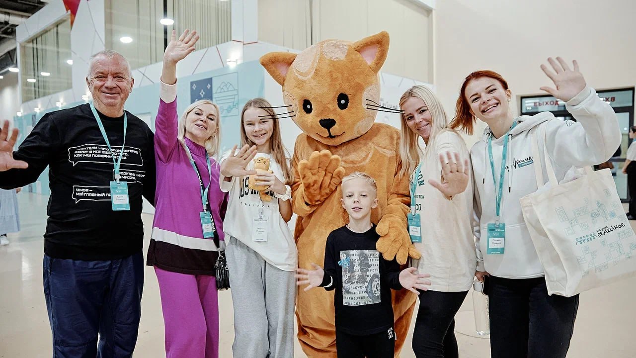 15 семей из Крыма поборются за выход в финал конкурса «Это у нас семейное» 15 семей из Крыма поборются за выход в финал конкурса «Это у нас семейное»