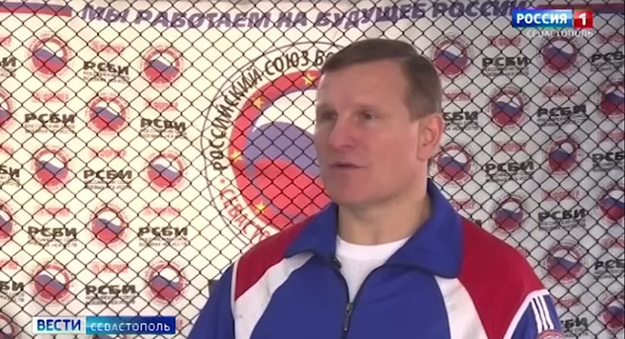 11111Чемпион мира по панкратиону встретился с севастопольскими школьниками