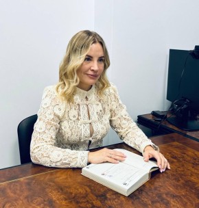 Ольга Торубарова: Заместителю директора департамента инвестиционного развития и управления государственным имуществом Министерства Спорта Российской Федерации Жабину Дмитрию Александровичу доложила о ходе реализации...