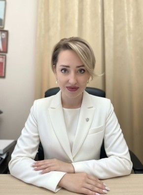 Поздравляем с днем рождения руководителя аппарата администрации города Бахчисарая Кузнецову Наталью Игоревну!