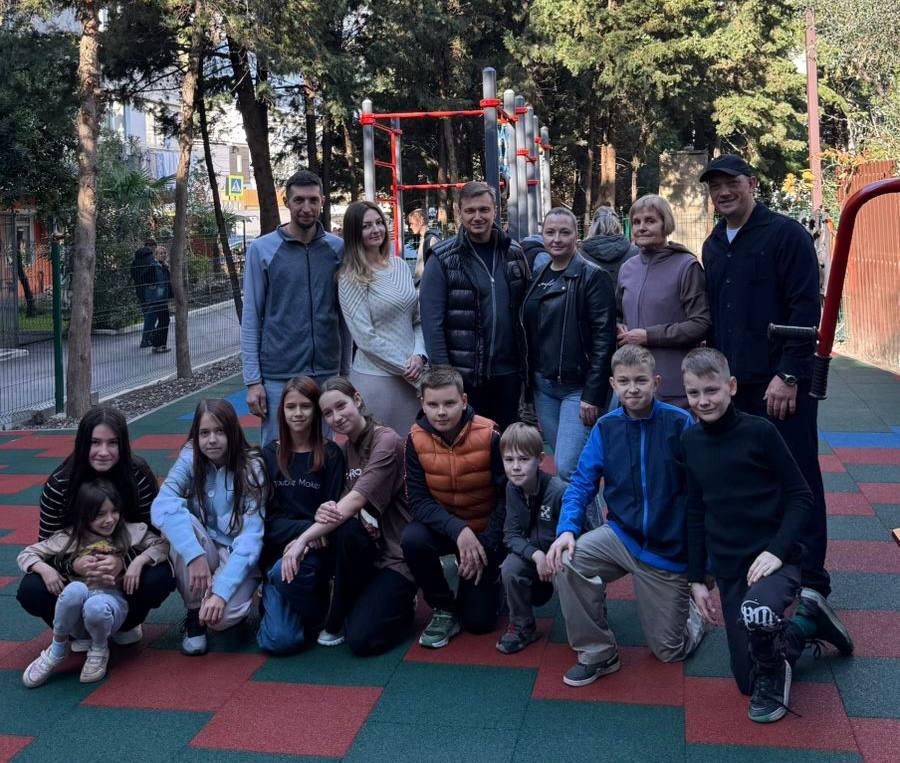 Константин Шимановский: Спортивное воскресенье!. Забегом по набережной и массовой зарядкой ялтинцы отметили День самбо! Организатор мероприятия спортивная школа имени И. С Павленко Константин Шимановский: Спортивное воскресенье!. Забегом по набережной и массовой зарядкой ялтинцы отметили День самбо! Организатор мероприятия спортивная школа имени И. С Павленко