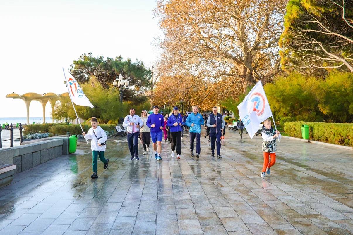 Константин Шимановский: Спортивное воскресенье!. Забегом по набережной и массовой зарядкой ялтинцы отметили День самбо! Организатор мероприятия спортивная школа имени И. С Павленко Константин Шимановский: Спортивное воскресенье!. Забегом по набережной и массовой зарядкой ялтинцы отметили День самбо! Организатор мероприятия спортивная школа имени И. С Павленко