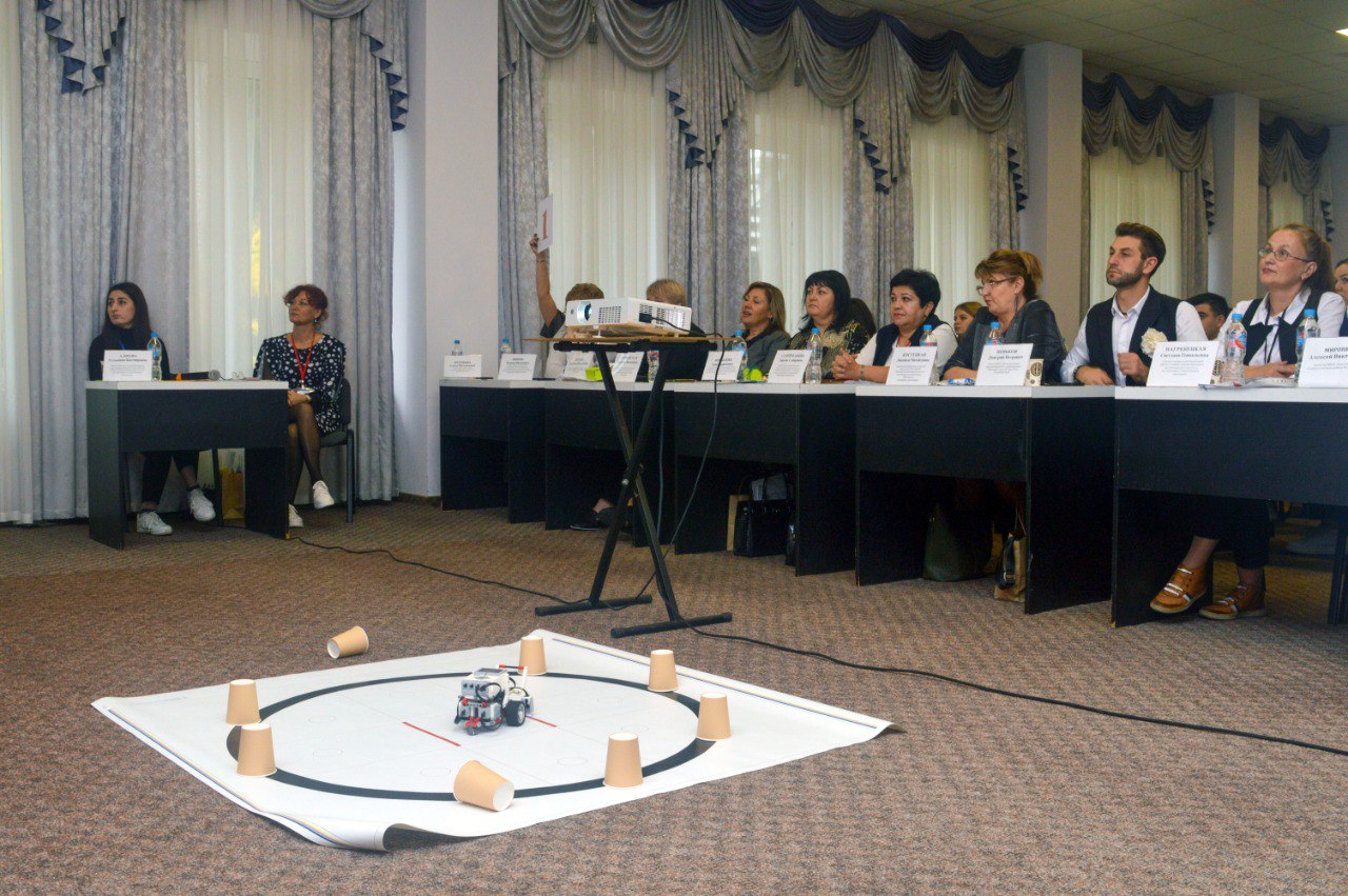 В Крыму определены победители регионального этапа конкурса «Педагогический дебют» В Крыму определены победители регионального этапа конкурса «Педагогический дебют»