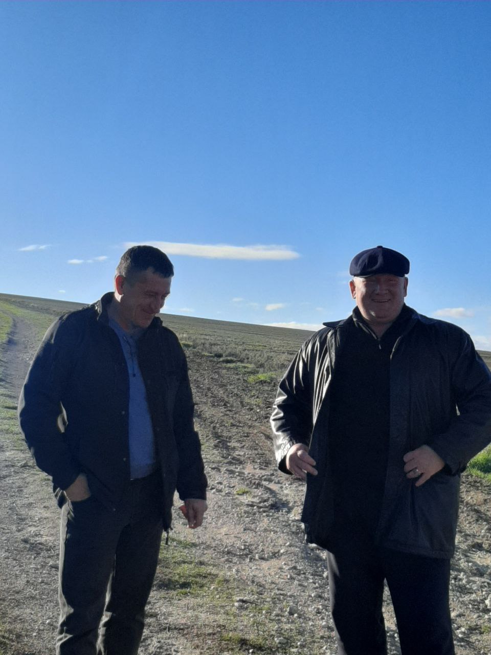 Специалисты Управления растениеводства совместно с участником программы «Герои Крыма» Андреем Зыряновым посетили передовые фермерские хозяйства Специалисты Управления растениеводства совместно с участником программы «Герои Крыма» Андреем Зыряновым посетили передовые фермерские хозяйства