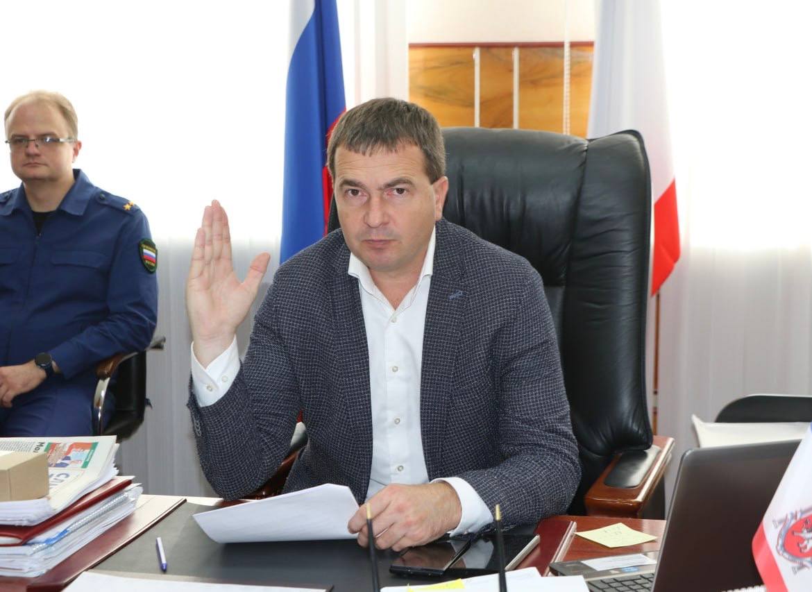 Ольга Урайкина: После заседания президиума, мой заместитель Михаил Колкунов провел заседание 19-й сессии Бахчисарайского районного совета 3-ого созыва Ольга Урайкина: После заседания президиума, мой заместитель Михаил Колкунов провел заседание 19-й сессии Бахчисарайского районного совета 3-ого созыва